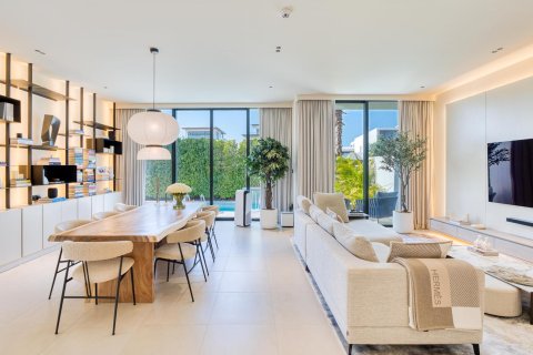 Вилла с 4 спальнями в Дубай Хилс Эстейт, ОАЭ №136383