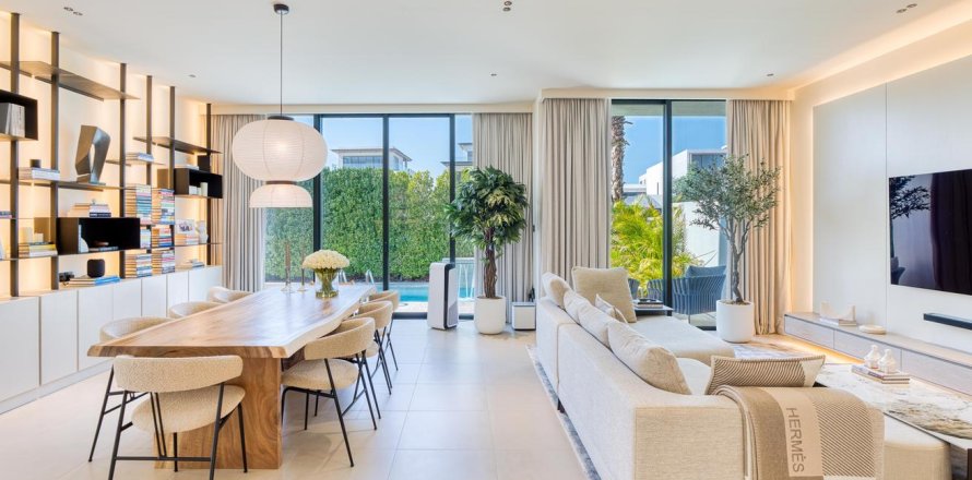 Вилла с 4 спальнями в Дубай Хилс Эстейт, ОАЭ №136383