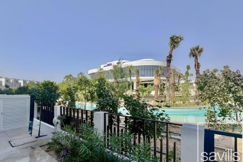 Таунхаус с 4 спальнями в Аль-Барари, ОАЭ №136385 3