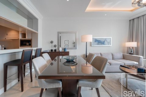 Квартира с 1 спальней в The Address Residence Fountain Views, ОАЭ №136384 10