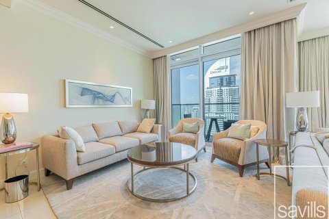 Квартира с 3 спальнями в The Address Residence Fountain Views, ОАЭ №136386 4