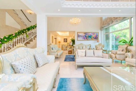 Вилла с 4 спальнями в Jumeirah Islands, ОАЭ №136382 11