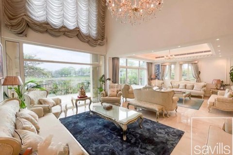 Вилла с 4 спальнями в Jumeirah Islands, ОАЭ №136382 14