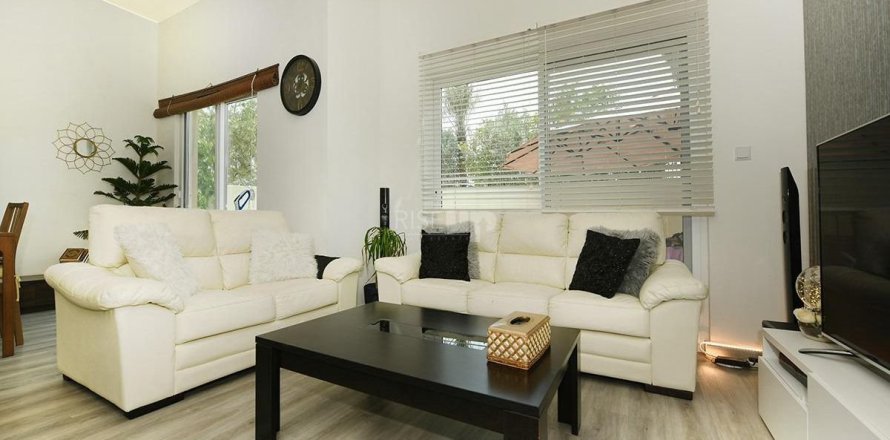 Villa de 3 dormitorios en Dubai, UAE No. 135892