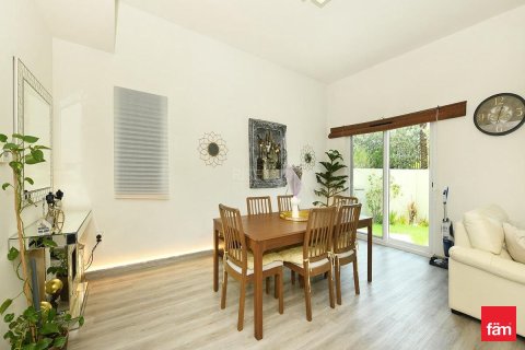 Villa de 3 dormitorios en Dubai, UAE No. 135892 6
