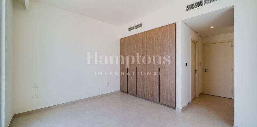 4 bedrooms Townhouse No. 127076