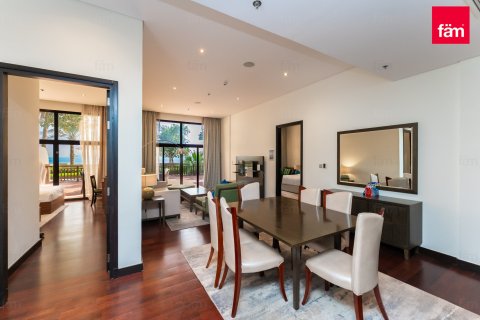 Квартира с 2 спальнями в Пальма Джумейра, ОАЭ №141441 3