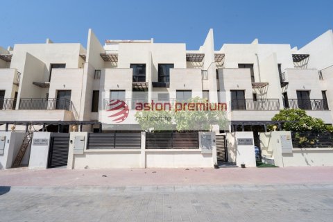 Вилла с 4 спальнями  №132483