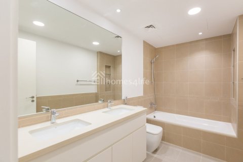 2 bedrooms Apartment in Dubai, UAE No. 166431 15