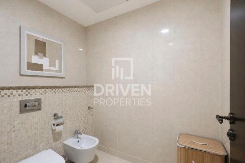 Квартира с 2 спальнями в The Crescent, ОАЭ №209662 13