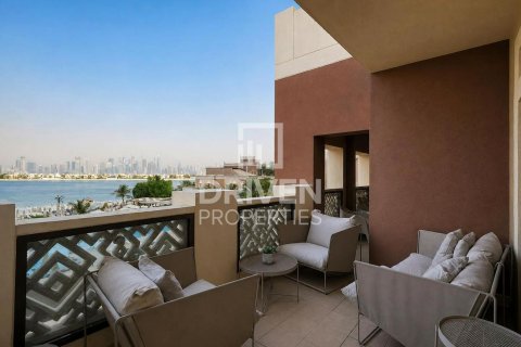 Квартира с 2 спальнями в The Crescent, ОАЭ №209662 17