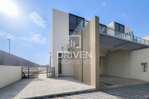 Вилла с 4 спальнями в District 11, ОАЭ №209664 10