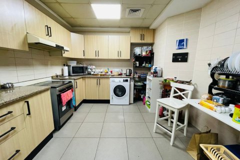3 bedrooms Apartment  No. 106748 12