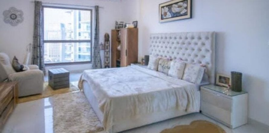 Квартира с 3 спальнями в Murjan, ОАЭ №145762