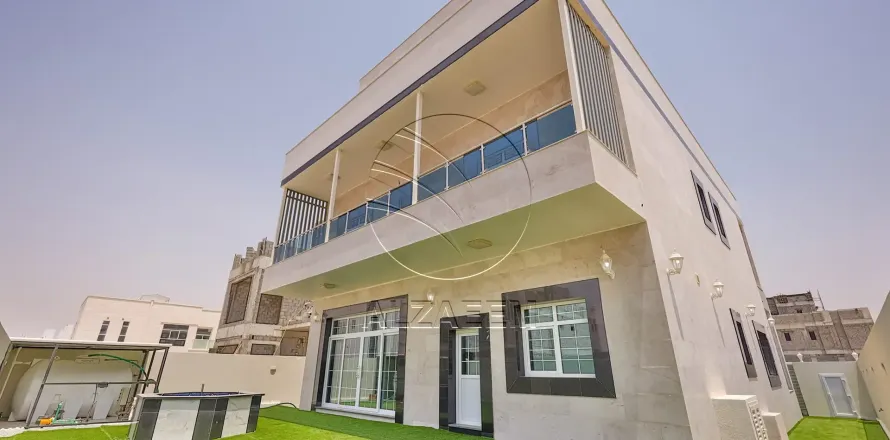 Villa de 5 chambres à Al Shamkha, UAE No. 150087