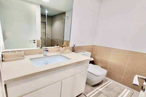 Квартира с 2 спальнями в Warda Apartments, ОАЭ №160329 8