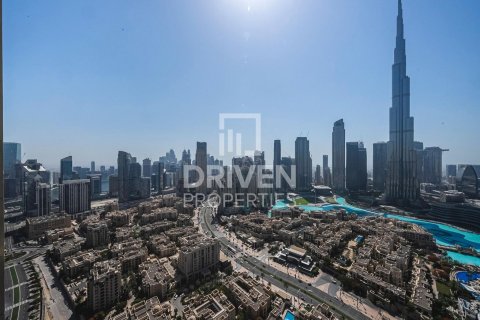 3 bedrooms Apartment in Burj Royale, UAE No. 201763