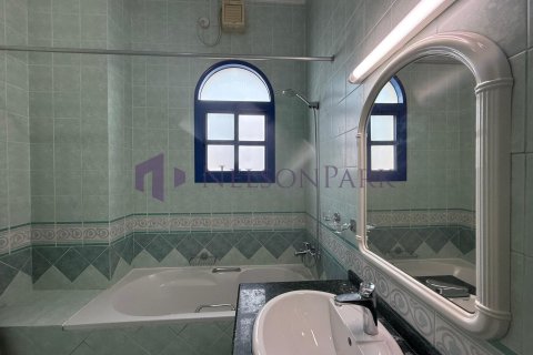 Вилла с 5 спальнями в Доха, Катар №58027 11