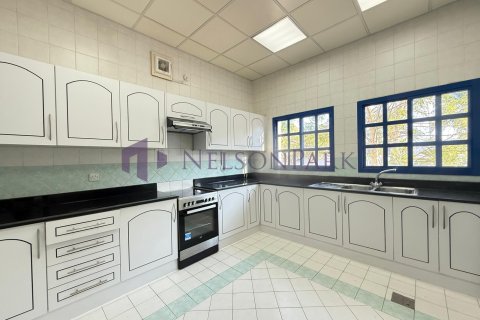 Вилла с 5 спальнями в Доха, Катар №58027 1