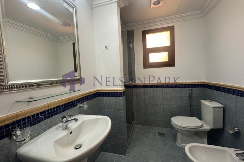 Вилла с 5 спальнями в Доха, Катар №58023 19