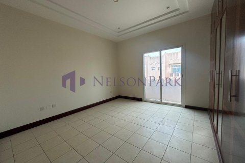 5 bedrooms Villa in Doha, Qatar No. 58024 4