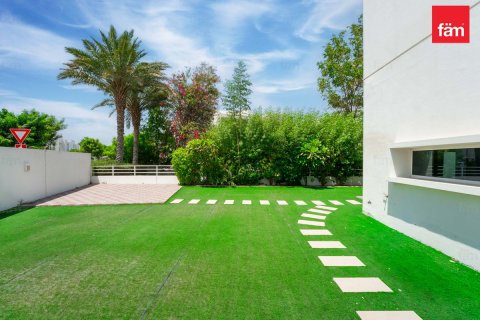 3 bedrooms Townhouse in Dubai, UAE No. 161877 18