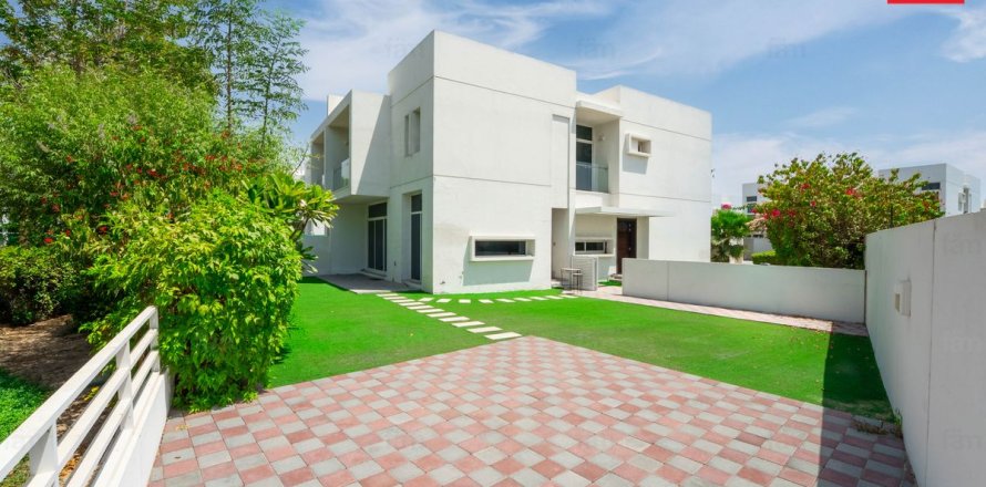 3 bedrooms Townhouse in Dubai, UAE No. 161877