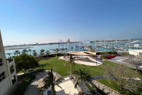 Квартира с 3 спальнями в Al Hamra Village, ОАЭ №143925