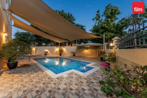 5 bedrooms Villa No. 127235 30