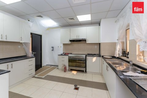 5 bedrooms Villa No. 127235 16