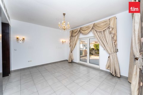 5 bedrooms Villa No. 127235 4