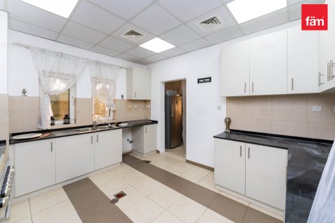 5 bedrooms Villa No. 127235 14