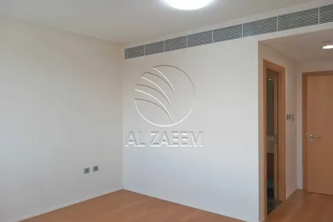 Квартира с 3 спальнями №127808 14