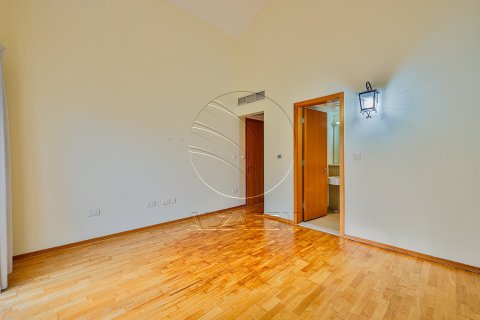4 bedrooms Villa No. 127805 24