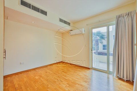 4 bedrooms Villa No. 127805 19