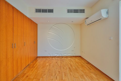 4 bedrooms Villa No. 127805 18