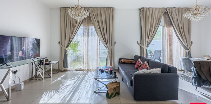 Townhouse de 3 dormitorios en Dubai, UAE No. 148709