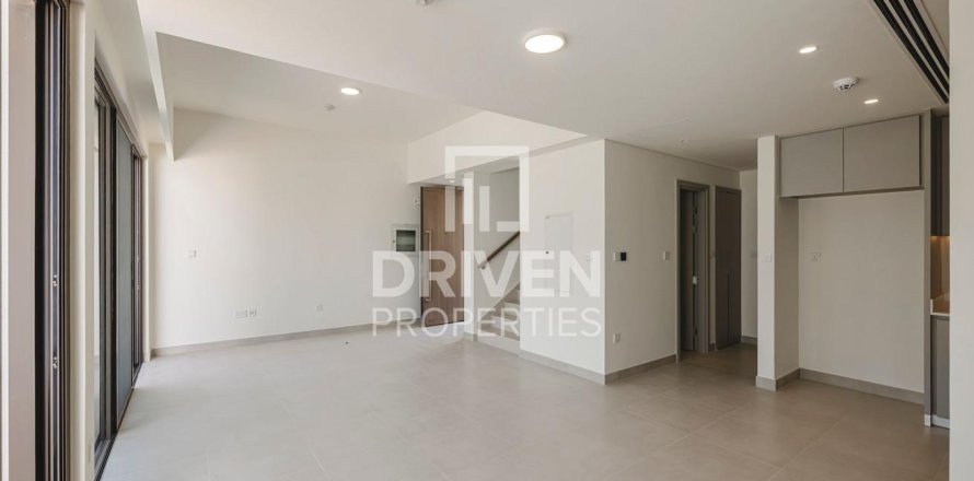 3 bedrooms Villa in The Valley, UAE No. 204228
