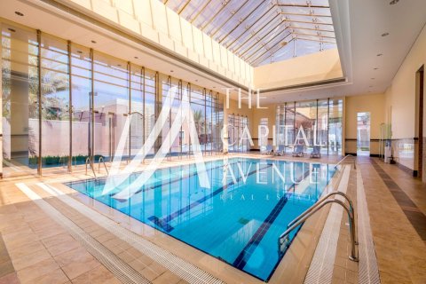 5 bedrooms Villa in Abu Dhabi Gate City, UAE No. 24312 4