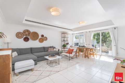 3 bedrooms Villa in Dubai, UAE No. 166241 17