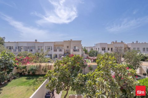 3 bedrooms Villa in Dubai, UAE No. 166241 5