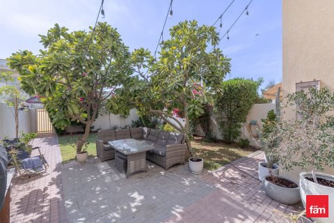 3 bedrooms Villa in Dubai, UAE No. 166241 4