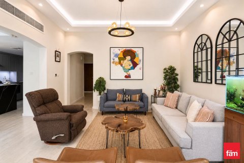 4 bedrooms Villa in Dubai, UAE No. 166246 6