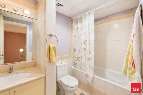 4 bedrooms Villa in Dubai, UAE No. 166246 14