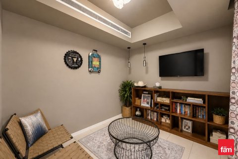 4 bedrooms Villa in Dubai, UAE No. 166246 11
