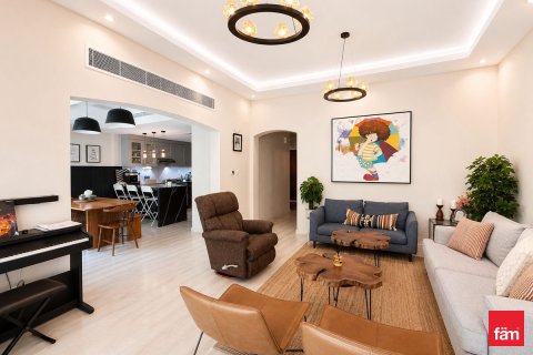 4 bedrooms Villa in Dubai, UAE No. 166246 5