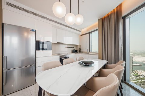 Apartment de 3 dormitorios en Dubai Creek Harbour, UAE No. 204904 4