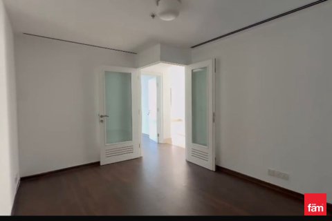 Appartement de 2 chambres à Dubai, UAE No. 140437 4
