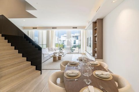 Villa de 4 dormitorios No. 129609 8