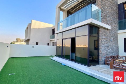 Villa de 5 dormitorios en Dubai, UAE No. 105625 3